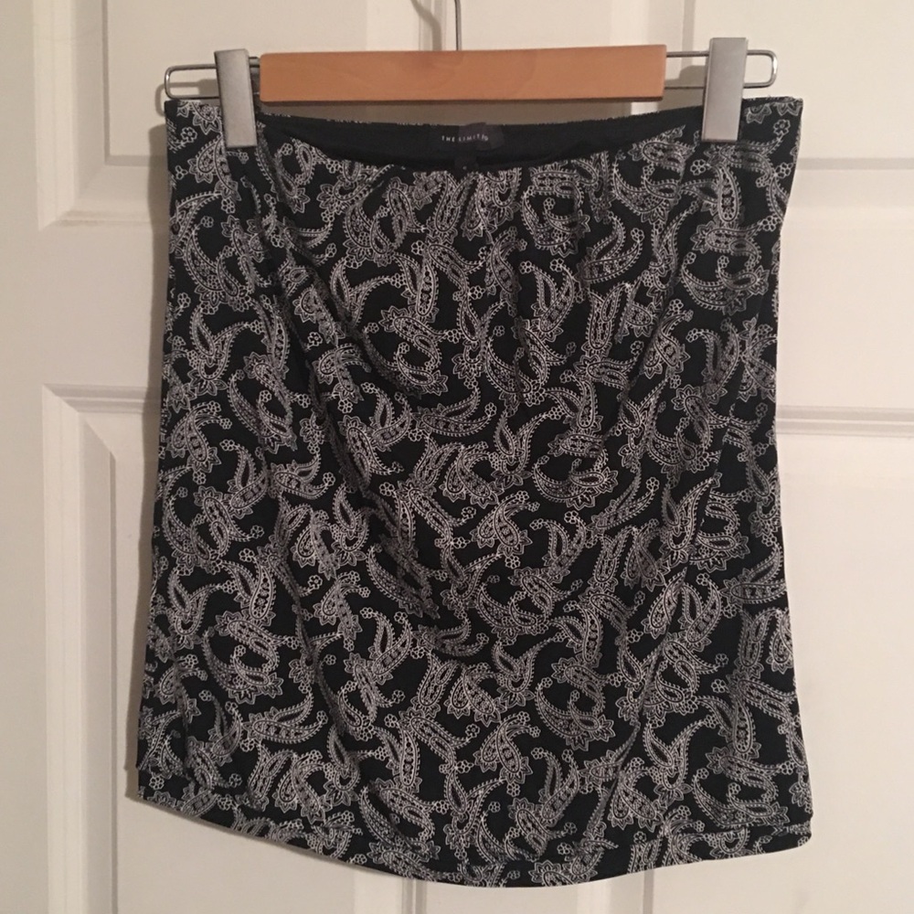 The Limited Black & White Skirt. Size S. NWT.